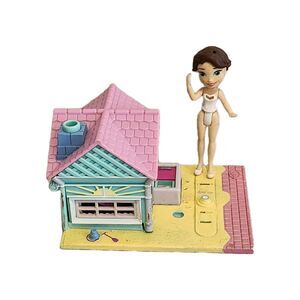 1993 Polly Pocket Beach Cafe (Missing Pieces) + 1 Doll